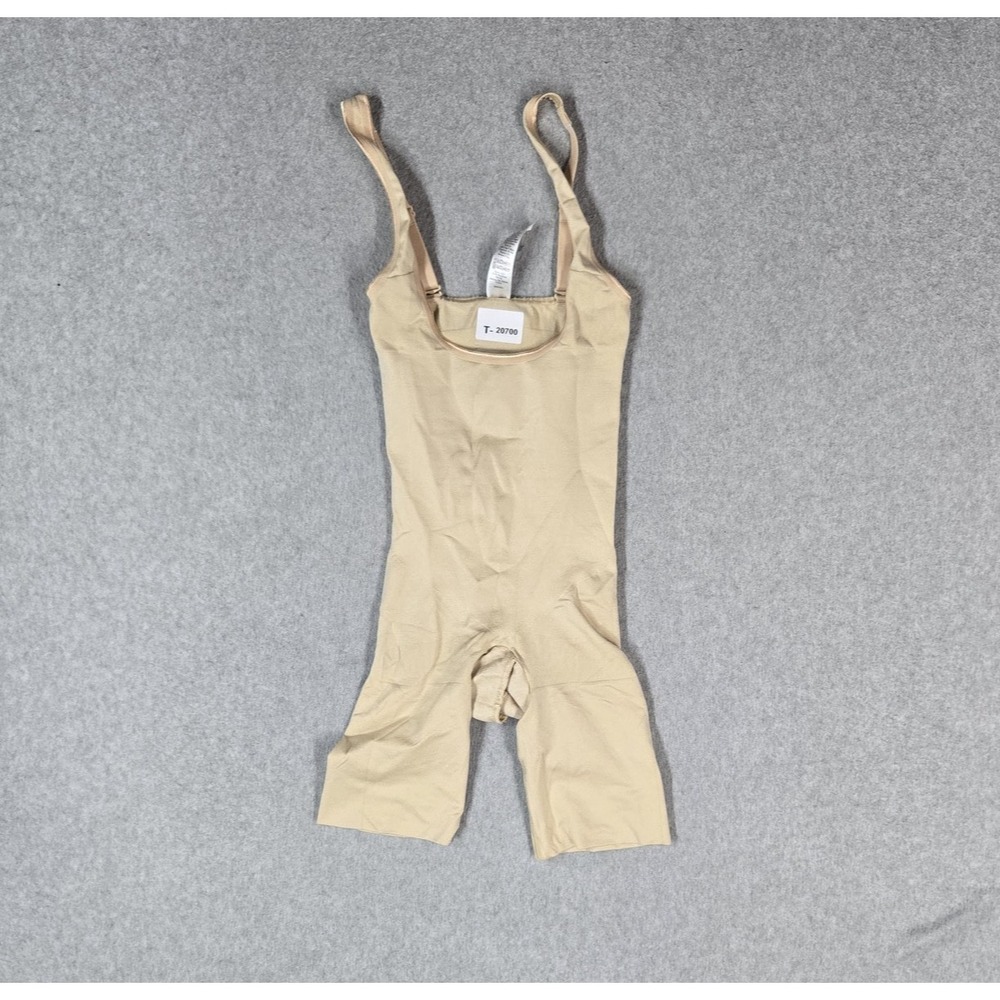 ASSETS By SPANX Women Shapewear Small Beige Sculpt Wireless Sleeveless Shorts